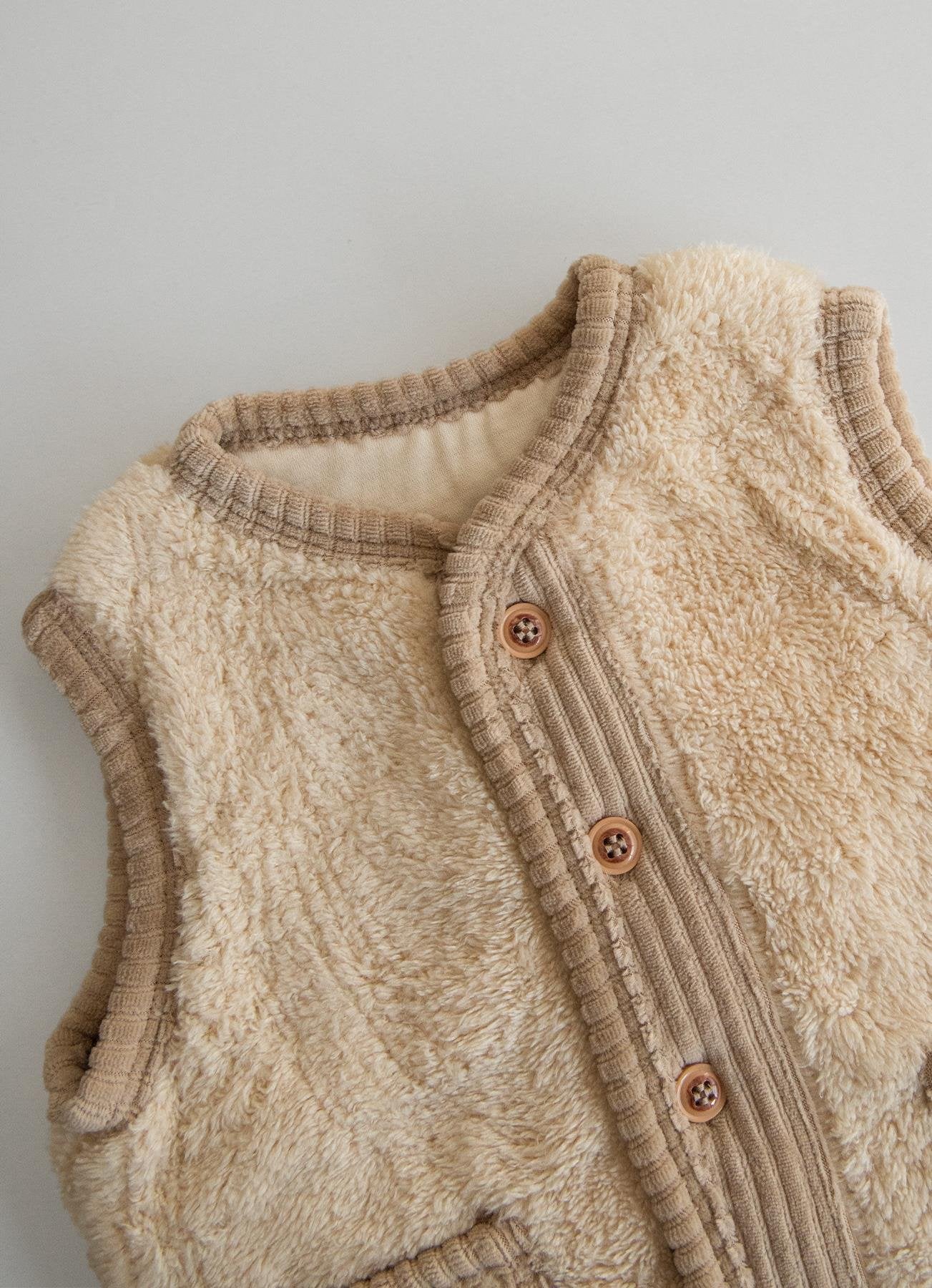Tomy Vest Beige
