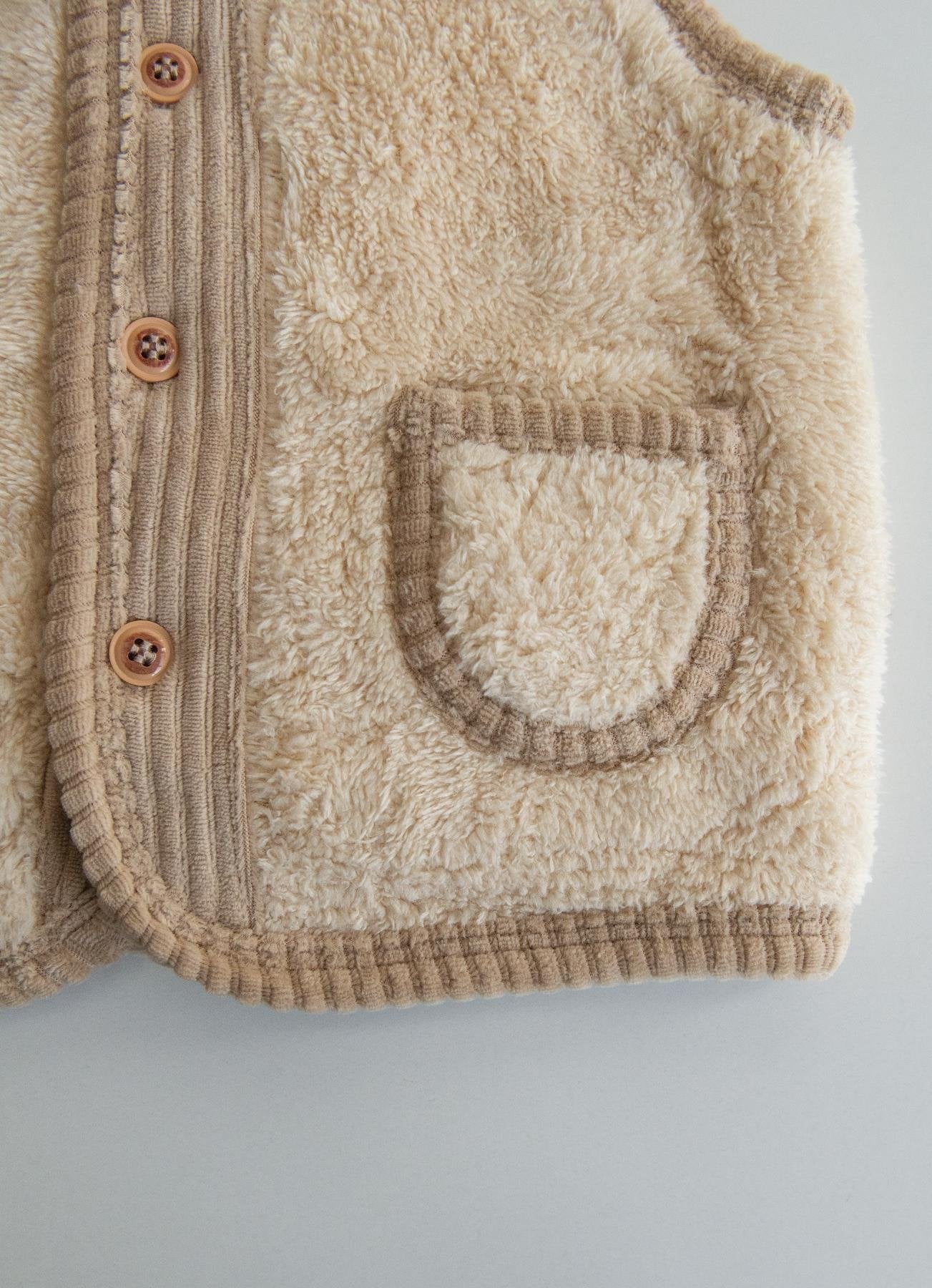 Tomy Vest Beige