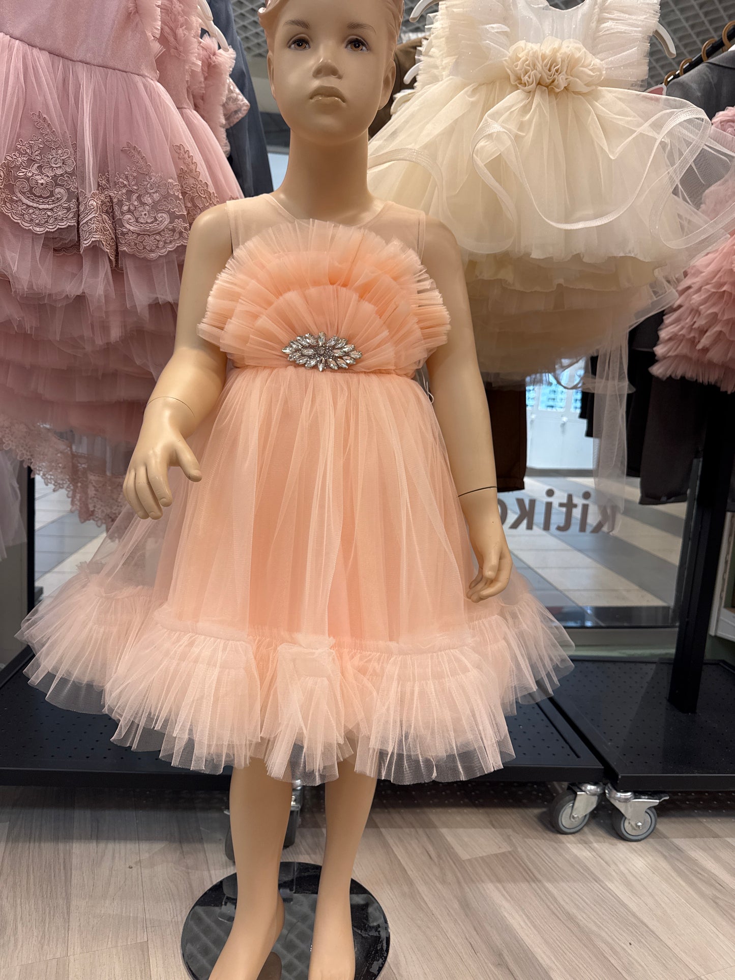 Elegance Tyllkjole – Peach