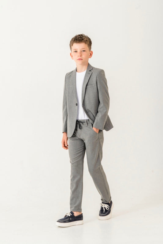Klassisk dress til gutt – grå (blazer og bukse)
