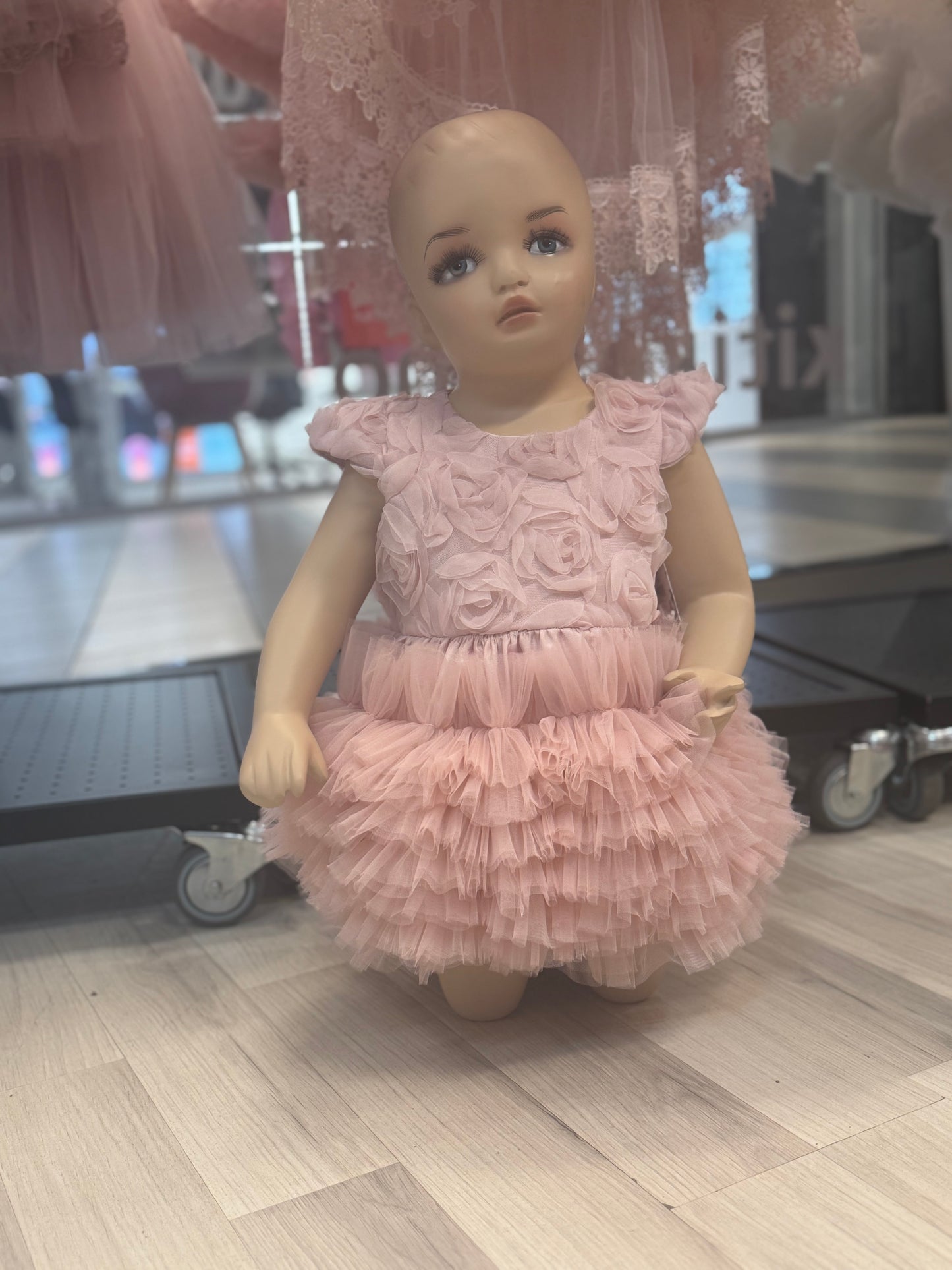 Elbi Fashion girl
