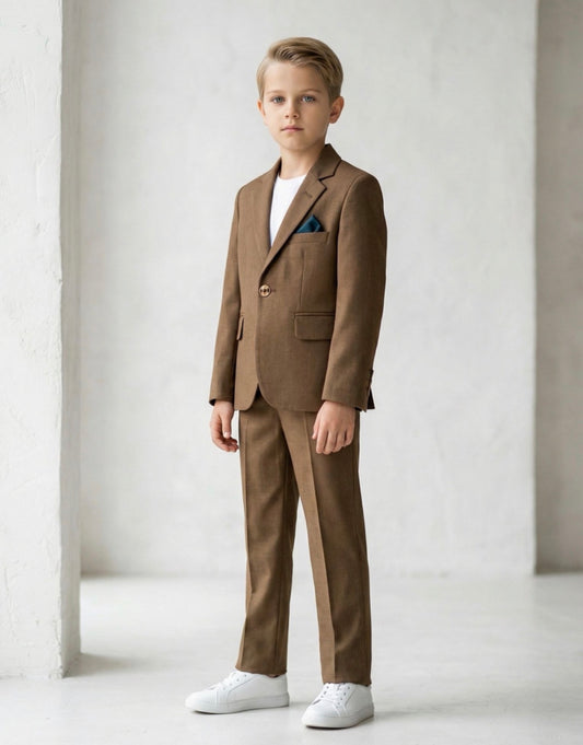 Klassisk dress til gutt – blazer og bukse