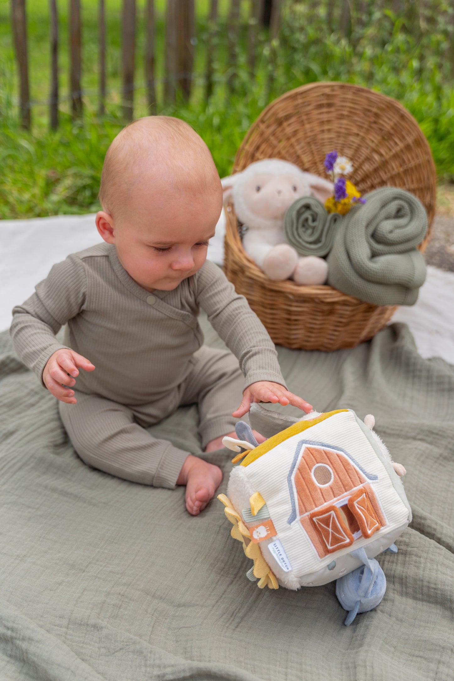 Little Dutch - Aktivitetsterning - Little Farm( KOMMER PÅ LAGER I UKE 31)